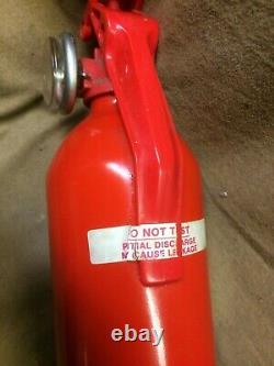 1970's Ford, Lincoln, Mercury NOS factory fire extinguisher withbracket D6AZ 19B540A