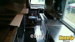 2002 18' Lightly Used Chevrolet Workhorse P30 Mobile Kitchen Food Truck for Sa