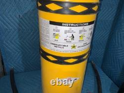 AMEREX B570 Fire Extinguisher Steel Color Yellow D 8C249 (S1K2)