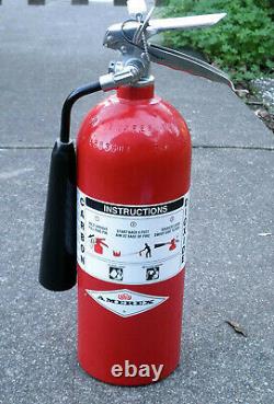 Amerex 322 5 LB Carbon Dioxide (CO2) 5BC Fire Extinguisher for Class BC Fire