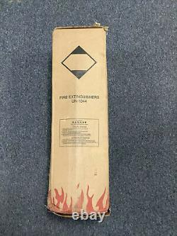 Amerex 568 30 lb. High Performance Dry Chemical Fire Extinguisher