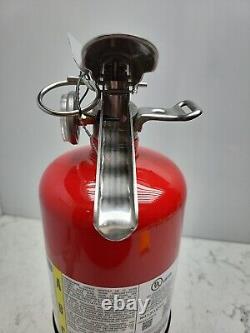 Amerex B441, 10lb ABC Dry Chemical Class A B C Fire Extinguisher