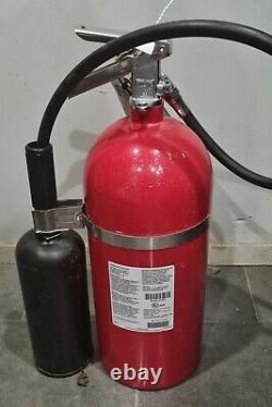Badger 10lb CO2 Fire Extinguisher for Server Rooms/Sensitive Equipment