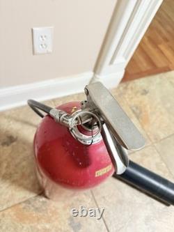 Badger B20V Carbon Dioxide Fire Extinguisher AA-332417 Commercial CO2