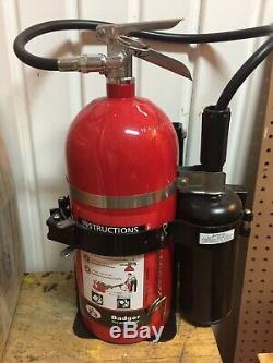 Badger Carbon Dioxide 10lb 10-BC Fire Extinguisher 24208