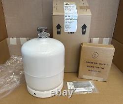 Badger Fire Extinguisher 4 Gallon Wet Chemical Short Cylinder with Valve & Bracket