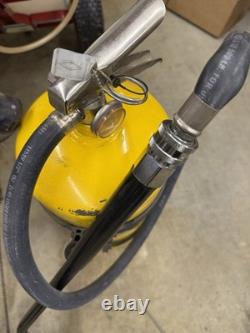 Buckeye Model 30D Class D Sodium Chloride Fire Extinguisher 30lb FULL