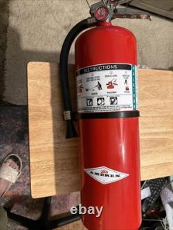 Clean Agent Fire Extinguisher Large 11 lb. Halotron Excellent Condition