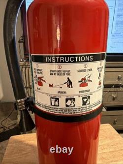 Clean Agent Fire Extinguisher Large 11 lb. Halotron Excellent Condition