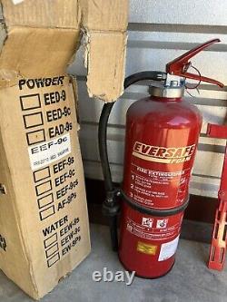 Eversafe EEF-9C Type AB Foam (AFFF) Fire Extinguisher 9 Liter withwall Mount 20 Lb