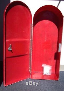 Fiberglass Fire Extinguisher Cabinet Commercial 20lbs Made in USA 14392-210