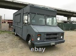 Fully-Equipped GMC Step Van Kitchen Food Truck / Used Mobile Kitchen for Sale in
