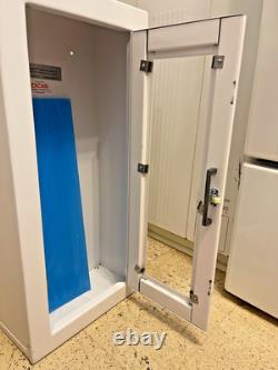 Larsen's #2409-SM Fire Extinguisher Cabinet up to 10 Lbs Surface Mount 24x9.5in