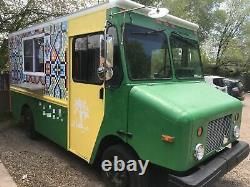 Low Mileage 2004 Freightliner MT45 Mobile Kitchen Food Truck for Sale in New Mex