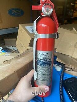 NOS 1970s FORD MUSTANG TORINO GALAXIE LTD FIRE EXTINGUISHER