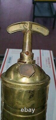 Vintage Pyrene 1 1/2 Qt brass hand pump fire extinguisher Heavy Vehicle Type